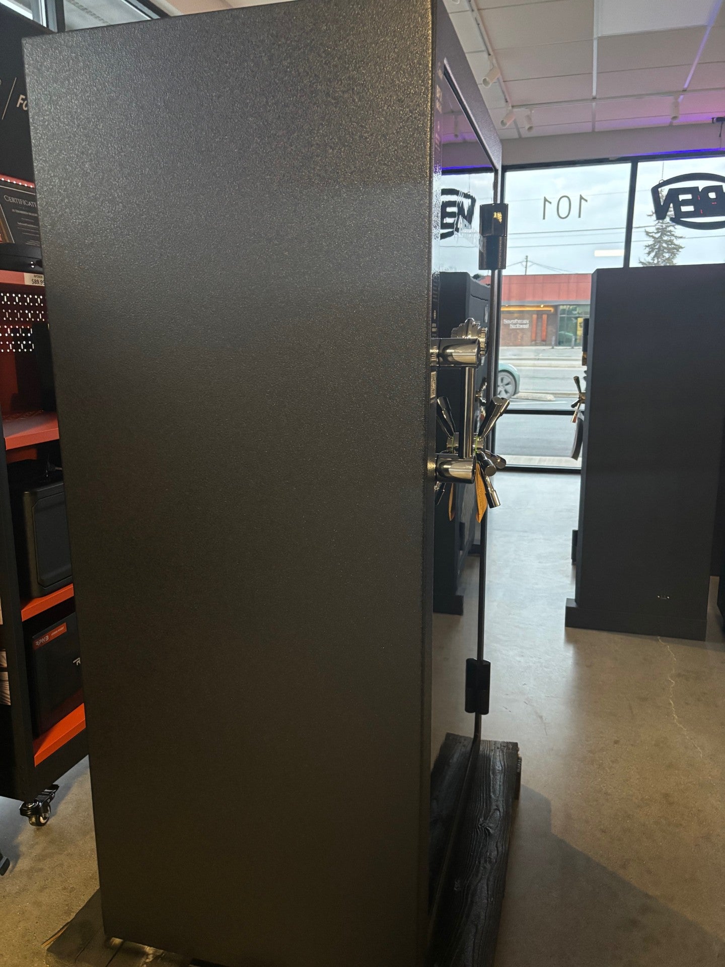 AMSEC BFX6636 Two-Tone High-Security Gun Safe (Black Gloss & Textured)
